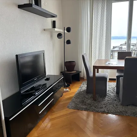 Apartment 500 Meters From The Train Station